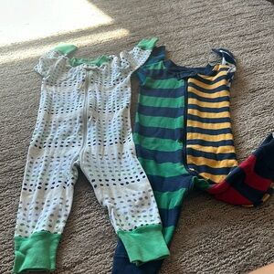 Bundle of 2 Hanna Andersson one piece outfits. Size 6-12 months.
